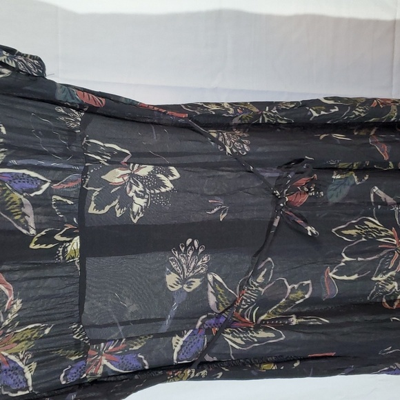 Wilfred sheer dress. Button Up. - Picture 5 of 7